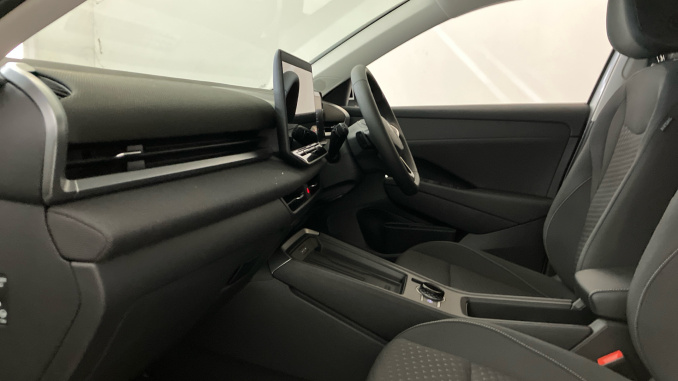 Volkswagen T-Roc 1.5 eTSI Life 5dr DSG Petrol Hatchback - Image 23